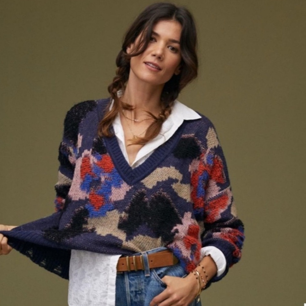 Abstract floral Maeve VNeck Floral Pullover